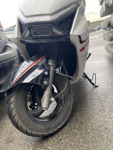 питбайк в баку: Şəhər içi rahat və ekonomik sürüş üçün praktik skuterlərdən biri