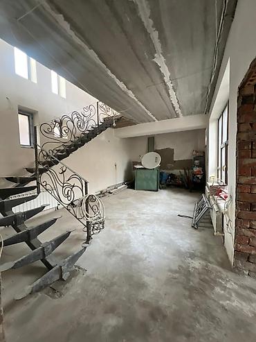 Продажа модульных домов: 🚨 СРОЧНО ПРОДАЕТСЯ УЧАСТОК С ДВУМЯ ДОМАМИ! 📍 Район Арча-Бешик 🏡 На — 2