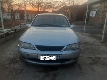 Opel: Opel Vectra: 2002 г., 1.6 л, Механика, Бензин