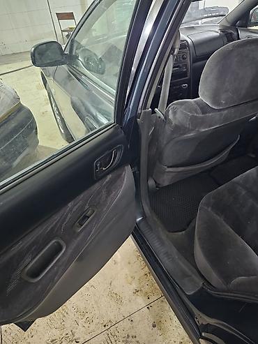 galant: Mitsubishi Galant: 2000 г., 2.4 л, Автомат, Бензин, Седан — 8