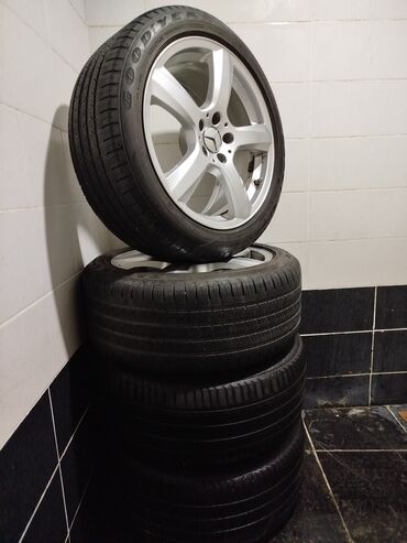 Disk təkərlər: Yeni Disk təkər Mercedes-Benz 245 / 45 / R 18, 5 Boltlu