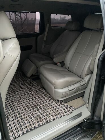 Kia: Kia Carnival: 2017 г., 2.2 л, Автомат, Дизель, Минивэн — 6