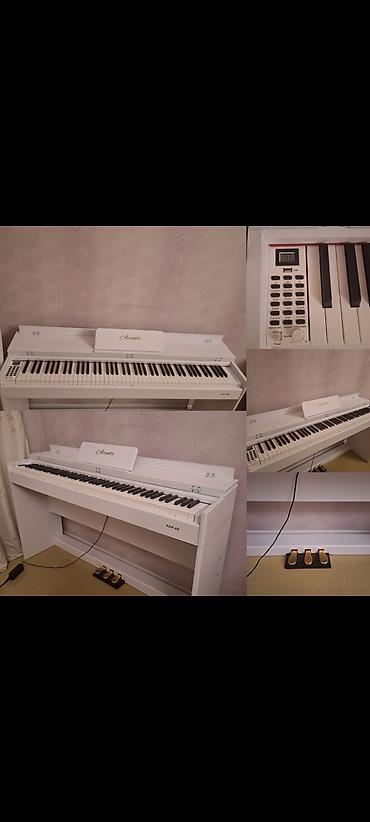 Клавишные инструменты: 500 azn 
unvangence 
0558752572 — 1