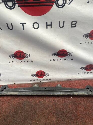 запчасти на рав 4: Усилитель бампера Toyota Rav4 ACA21W 2.0 2000 (б/у) КУЗОВНЫЕ ДЕТАЛИ -