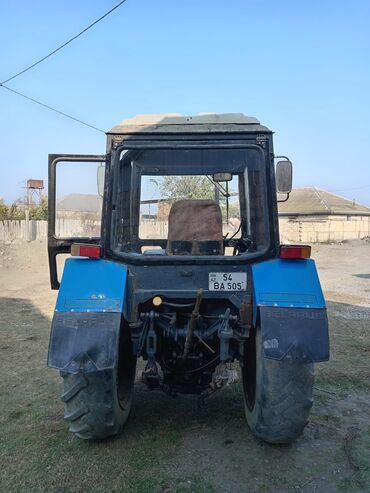 Traktorlar: Traktor Belarus (MTZ) MTZ 2008 il, 821 at gücü, motor 0.5 l, İşlənmiş — 5