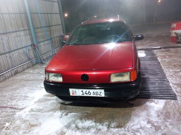 Volkswagen: Volkswagen Passat: 1992 г., 1.8 л, Механика, Бензин, Универсал