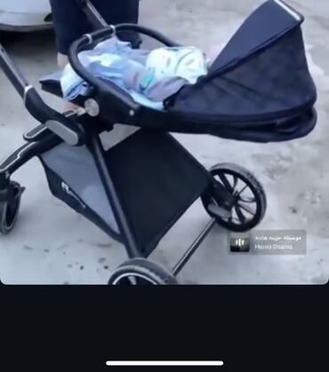 прогулочные коляски для новорожденных: Коляска, цвет - Черный, Б/у