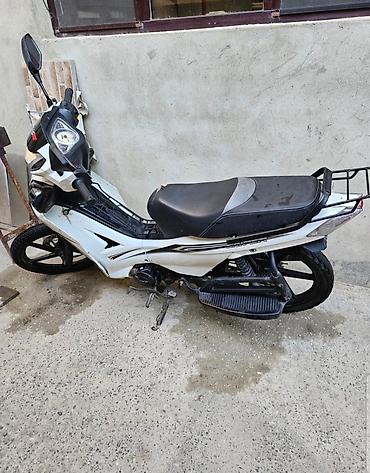 купить мопед в баку: Şəhər içi sürüşlər üçün praktik skuter/moped. Xüsusiyyətlər: - — 2