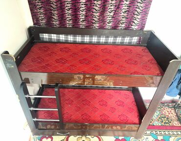 мойка со шкафом: Продаю или меняю, двухъярусный кровать, в хорошем состоянии