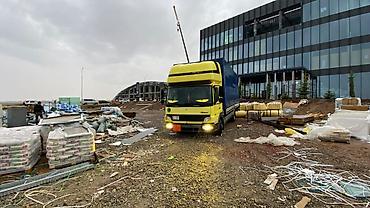 атеко 815: Грузовой тентованный автомобиль Mercedes-Benz Atego 815 - Тип кузова — 3