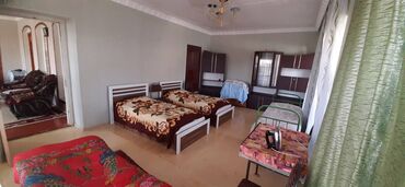 Günlük kirayə evlər: 120 kv. m, 4 otaqlı — 9