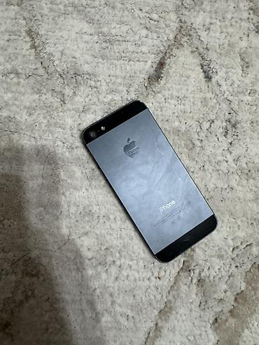 IPhone 5, черный Пользовался Месяц взади есть одна трещина - Память
