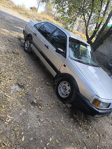 1989: Volkswagen Passat: 1989 г., Седан — 1
