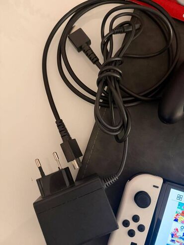 Nintendo Switch: Nintendo switch oled model ağ rengde. 3 aydir almisham, mukemmel — 15