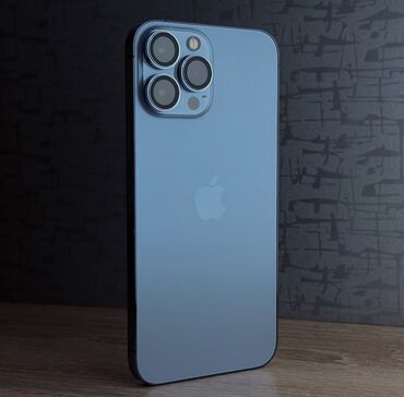 Apple iPhone: IPhone 13 Pro Max, Б/у, 256 ГБ, Синий, Защитное стекло, Чехол, 90 %