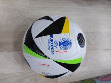 qarabağ futbol: Tikişsız futbol topları