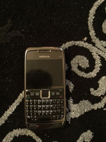 nokia 3: Nokia E71 | 16 ГБ | | Кнопочный