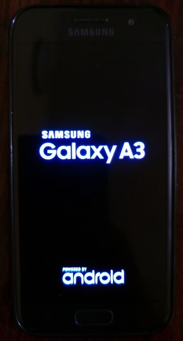 samsung qulaqlıq: Samsung Galaxy A3 2017, 16 ГБ, цвет - Черный, Две SIM карты