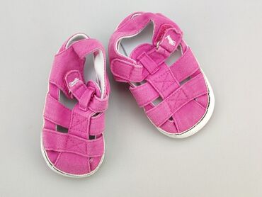 Baby shoes: Baby shoes, 19, condition - Good