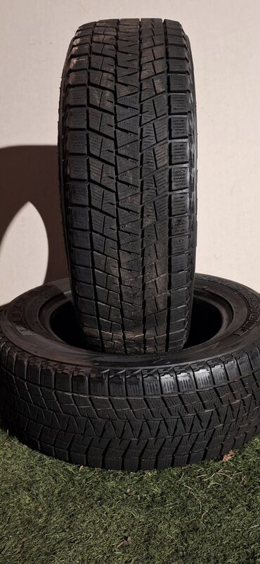 центр шины: Шины 215 / 65 / R 16, Зима, Б/у, Пара, Легковые, Япония, Bridgestone