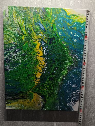 Şəkillər, tablolar: Yaşıl, sarı və mavi çalarların axıcı şəkildə qarışdığı, müxtəlif — 5