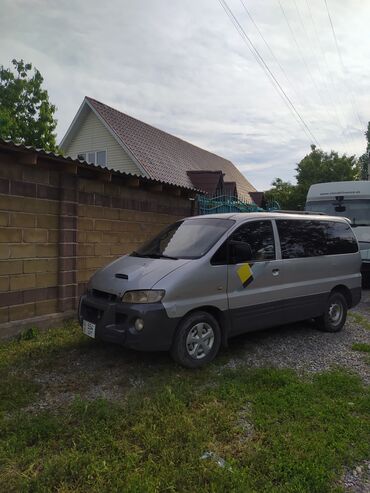 абмен машина: Hyundai Starex: 2002 г., 2.5 л, Механика, Дизель, Минивэн