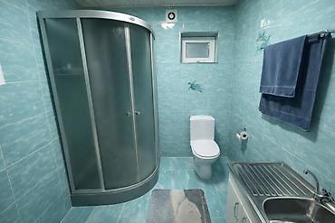 Продажа коттеджей и домов: Продам. Дом 3к, 29м2, участок 4,6 сот, Аламединский рынок 107т$ (9 362 — 5