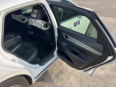 genesis 80: Hyundai Grandeur: 2021 г., 3 л, Автомат, Газ, Хэтчбэк — 2