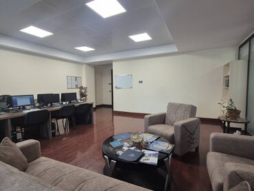 Ofislər: Xətai metrosuna piyada məsafədə. Xətai Rayonu, Heydər Əliyev, 8 — 4