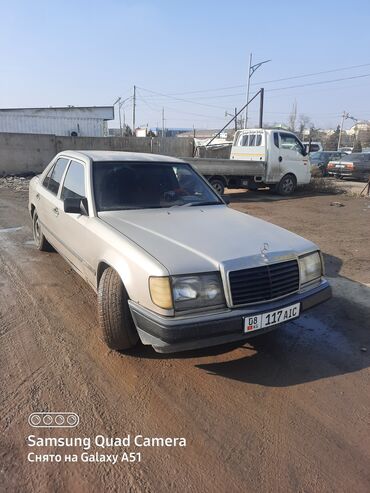 Mercedes-Benz: Mercedes-Benz W124: 1988 г., 2.3 л, Механика, Бензин, Седан