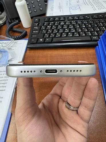 iphone s3: IPhone 17 Pro, 256 GB, Matte Silver, Barmaq izi, Simsiz şarj, Face ID — 5