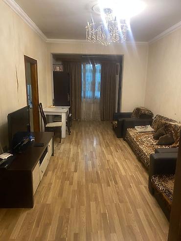 ev ilanı: Salam oglan otaq yoldasi axtarlir ev memar ecemide yerlesir metroya — 1