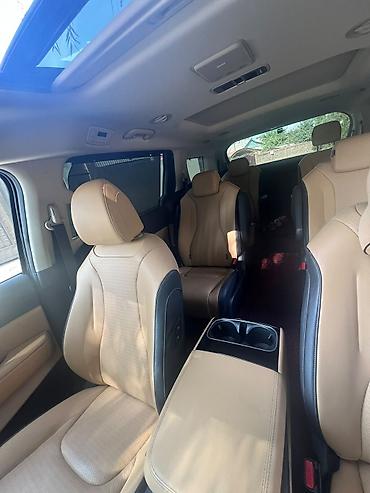 Kia: Kia Carnival: 2021 г. — 13