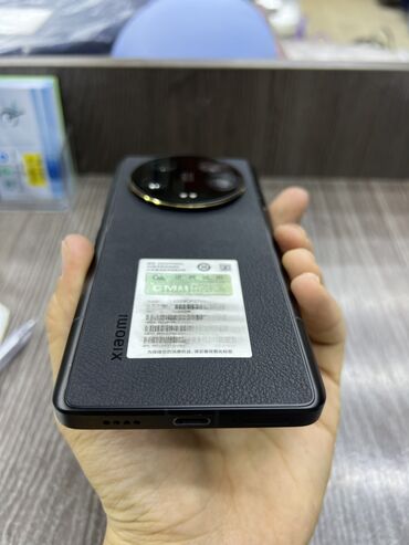 xiaomi 13 ultra цена бишкек: Xiaomi, 13 Ultra, Колдонулган, 256 ГБ, түсү - Кара, 2 SIM, eSIM