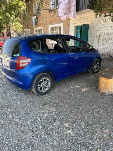 хонда фит центр бишкек фото: Honda Fit: 2010 г., 1.3 л, Вариатор, Бензин, Хетчбек