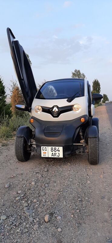 машина электирик: Renault Twizy: 2019 г., 0.1 - engine capacity л, Автомат, Электромобиль, Купе