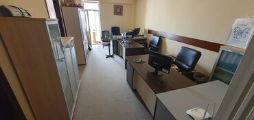 Ofis dəst mebeli: Ofis mebelləri dəsti Tərkibi: - Menecer/stolüstü iş masası – tünd — 10