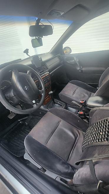 Opel: Opel Vectra: 2 l | Sedan — 7