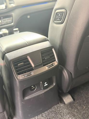 меняю на дом: Ssangyong Rexton: 2019 г., 2.2 л, Автомат, Дизель, Внедорожник — 6