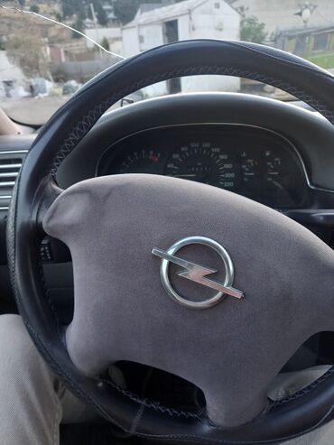 Opel: Opel Vectra: 2 l | 1995 il 470000 km Sedan — 15