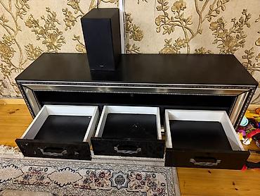 mebelleri: TV altlığı / media konsolu - Material: MDF və laminat səth, parlaq — 2
