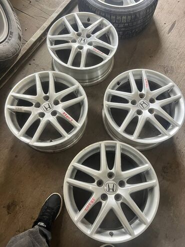 продаю связи с переездом: Литые Диски R 17 Honda, Комплект, отверстий - 5
