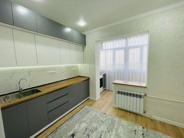 срочно продаётся 1 комнатная квартира в районе ошского рынка по улице кенсуйская: 🏠 Продаётся 2-комнатная квартира, 106 серия, 9 этаж 📍 Район: 12