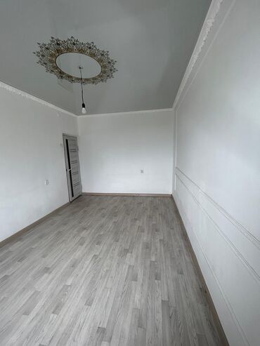 ищу 1 ком квартиру: 2 комнаты, 48 м², Сталинка, 5 этаж, Косметический ремонт