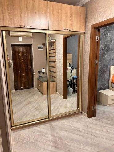 Uzunmüddətli kirayə mənzillər: Nizami rayonu,Xalqlar Dostluğu metrosundan piyada 5 dəqiqəlik — 9