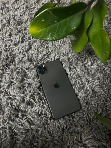 буу телевон: IPhone 11 Pro Max, Б/у, 256 ГБ, Space Gray, Чехол, 75 %