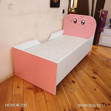 usag maneji: Qız üçün, İşlənmiş, Çarpayı, Matras ilə — 3