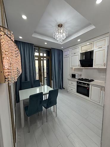 квартира 11 микрорайон: 1 комната, 46 м², Асанбай мкр Элитка, 11 этаж, Дизайнерский ремонт — 1