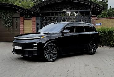 Lixiang: Lixiang L9: 2023 г., 1.5 л, Вариатор, Электромобиль, Кроссовер — 1