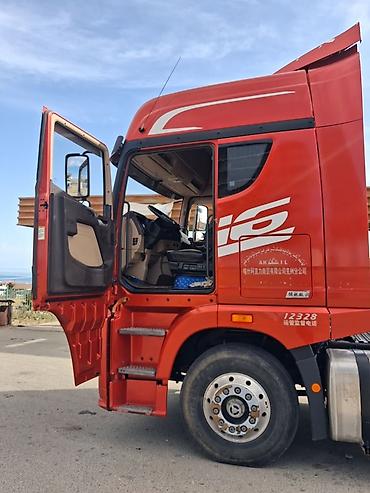 Тягачи: Тягач, 2021 г., Самосвал — 15